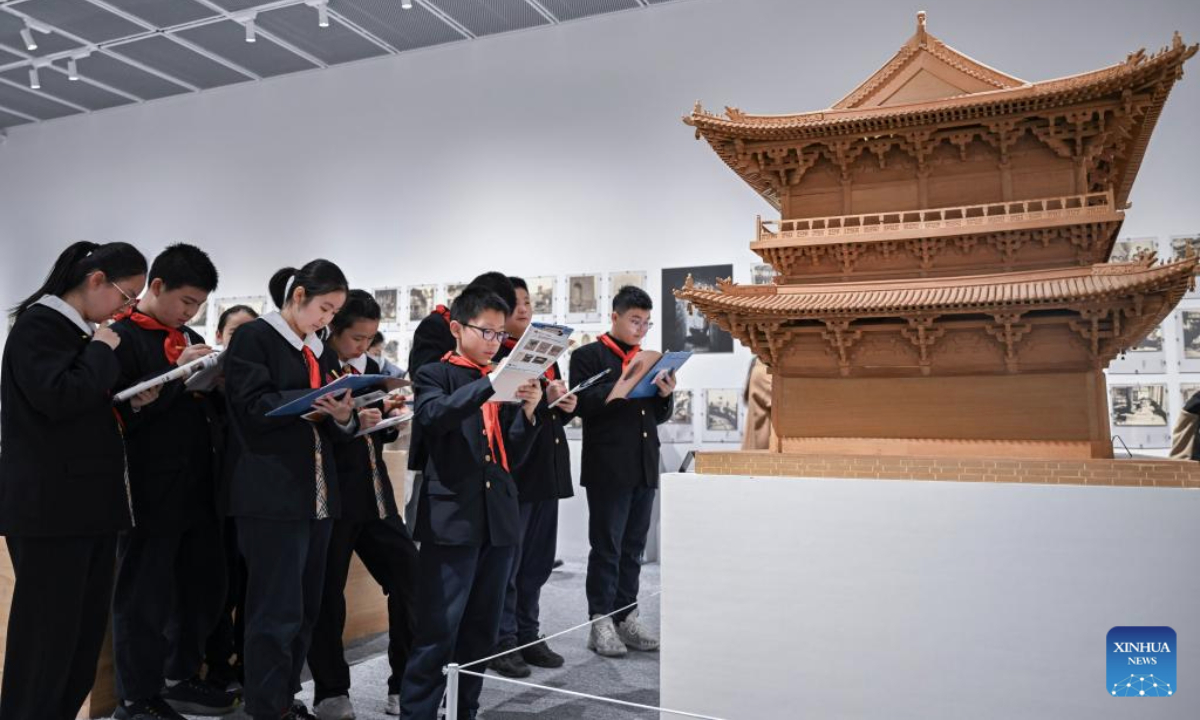 他在组织进