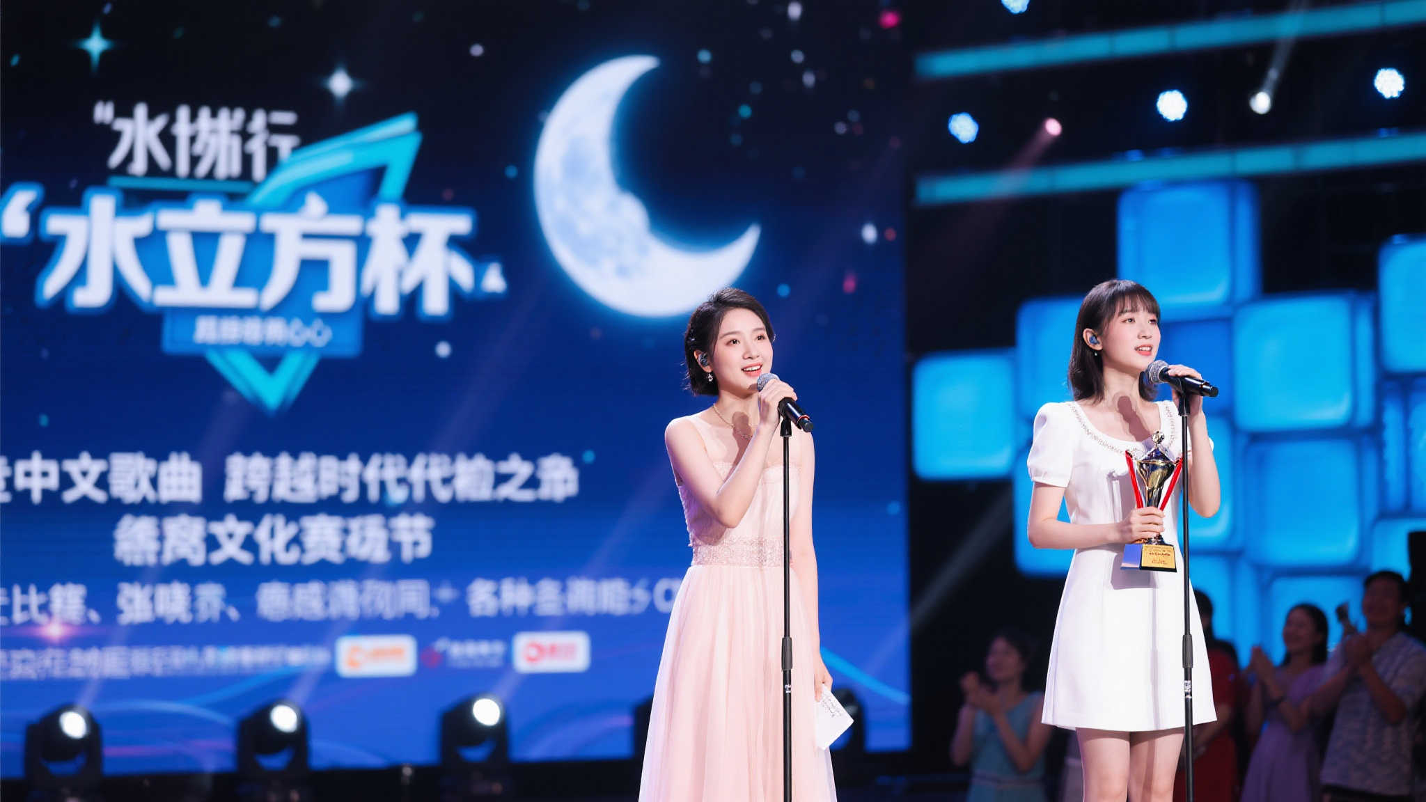 业发展背后